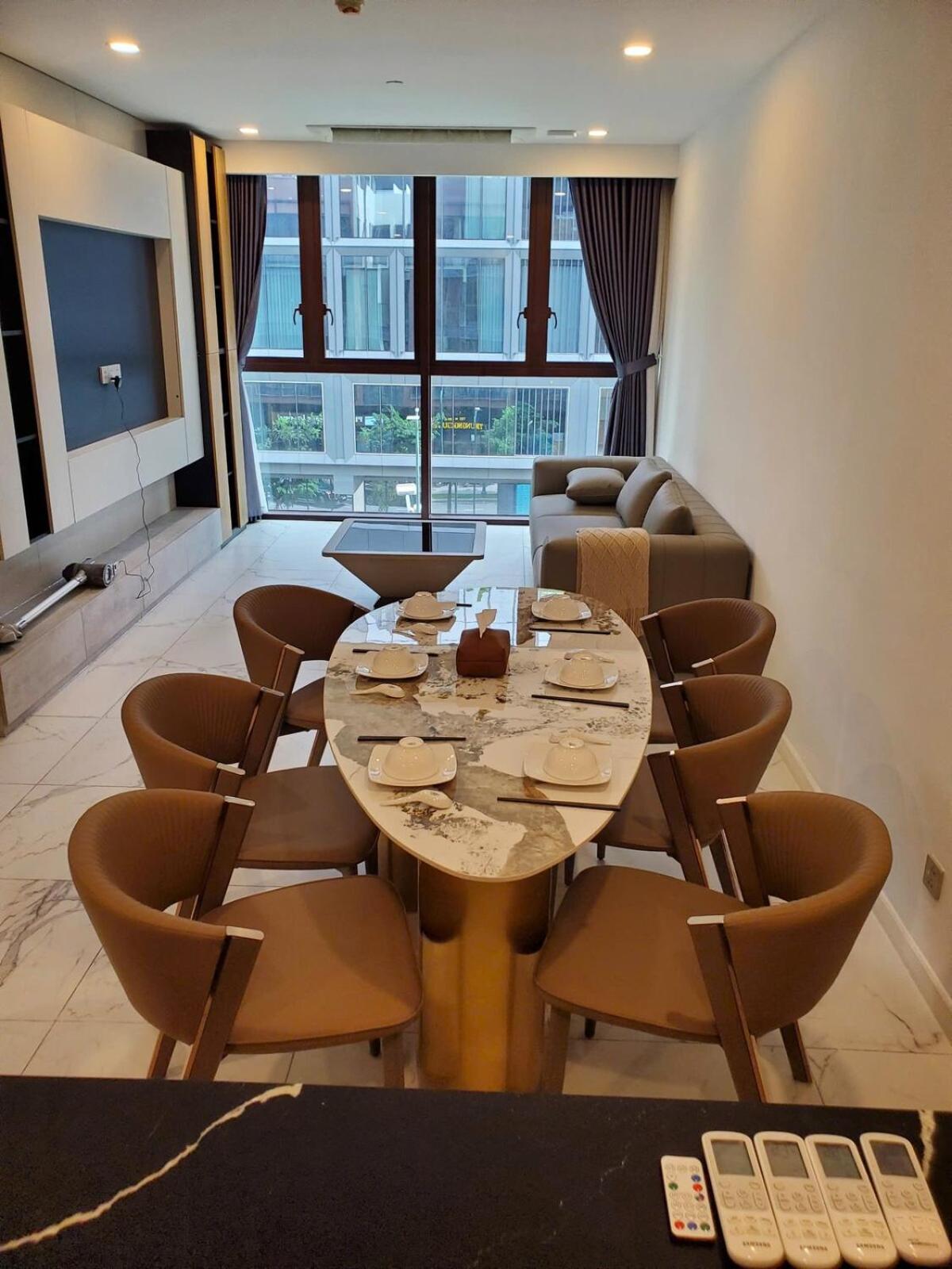116m2 3br Super High-class Furniture By Chihome * Ho Chi Minh City