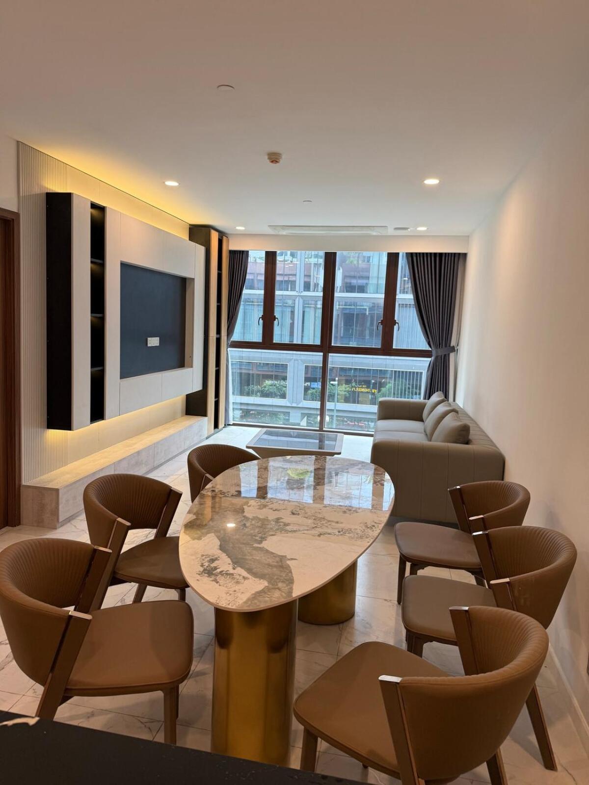 Apartment 116m2 3br Super High-class Furniture By Chihome